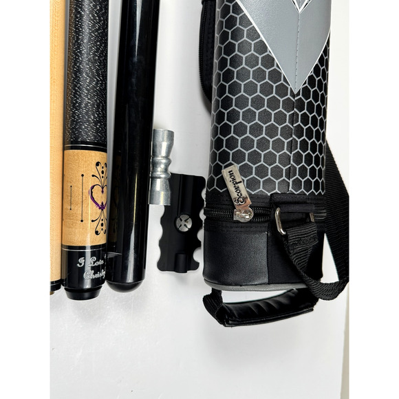 Athena ATH13 Pool Cue Set w/ Scorpion Case, Gloves, Holder & Tip Tool – 58" Cue - Picture 7 of 16